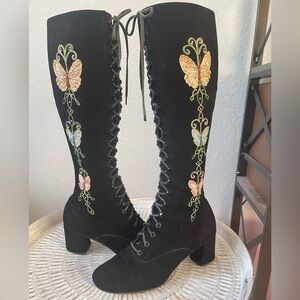Rare Vintage 1960’s Butterfly Embroidered GoGo Boots /Black Suede